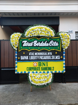 Papan Bunga Duka di Cimangkok