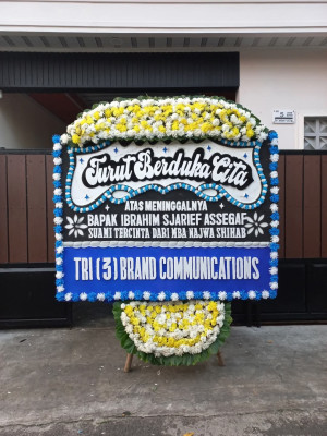 Papan Bunga Duka di Cimangkok